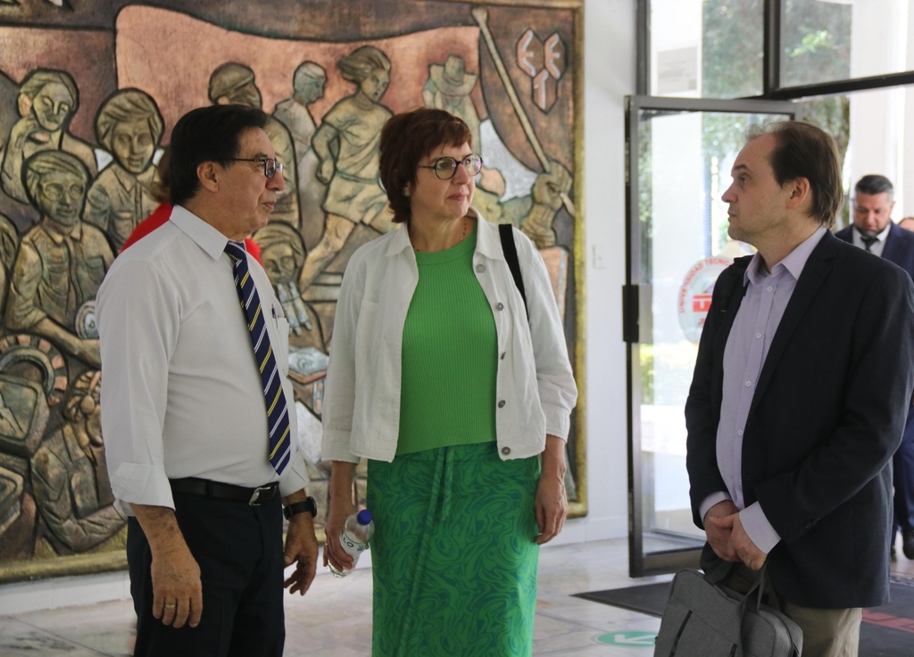 visit to UTN