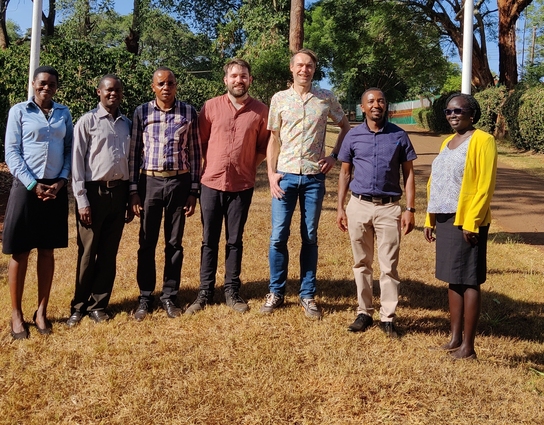 Capacity building for directed breeding programs and bioinformatics research at the JKUAT university and KALRO institute in Kenya